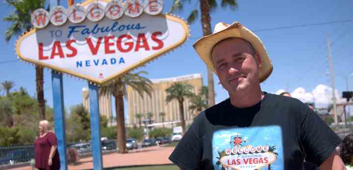 Peter Ingemann besøger verdens største spilleby Las Vegas i 'Størst'. (Fotos: Heartland / TV 2)