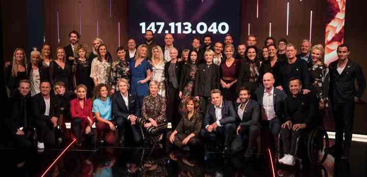 Godt 147 millioner kroner var samlet ind til forskning, patientstøtte og forebyggelse, da Knæk Cancer-ugen sluttede på TV 2 sent lørdag aften. (Fotos: Per Arnesen / TV 2)