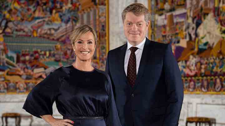 Natasja Crone og Troels Mylenberg leder TV 2s seere gennem den historiske dag søndag 14. januar 2024. (Foto: Per Arnesen/TV 2)