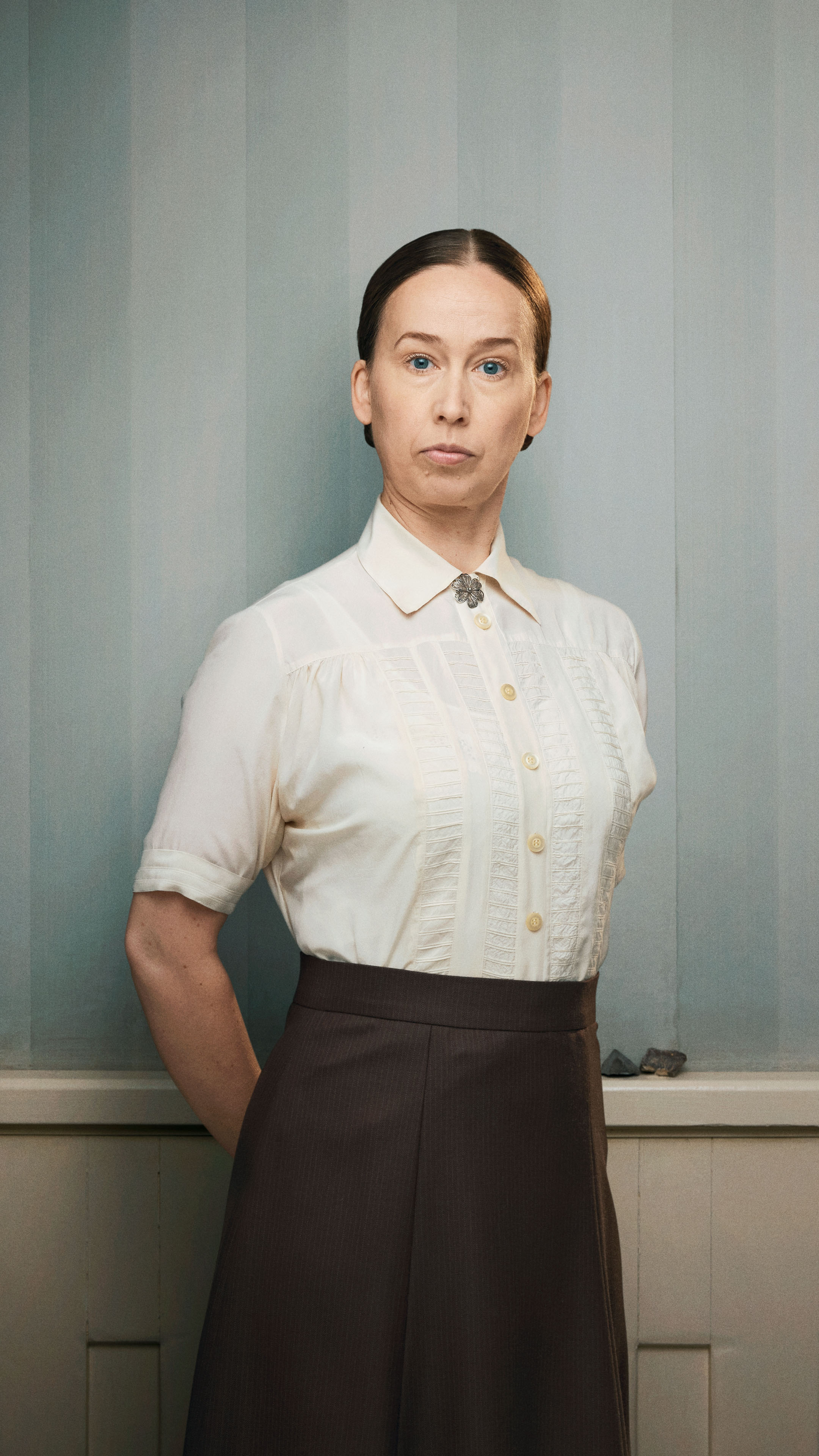 Otilia (Merete Mærkedahl) portræt højkant uden titellogo.