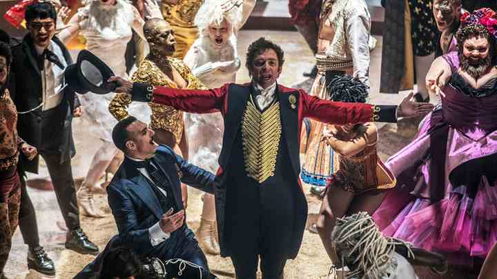 TV 2s Oscar-aften og -nat indledes 27. marts klokken 21.30 med det Oscar-nominerede, amerikanske musicaldrama ’The Greatest Showman’, der bygger på virkelige begivenheder. Filmen handler om P.T. Barnum (spillet af Hugh Jackman), der er en af de mest legendariske entertainere nogensinde.