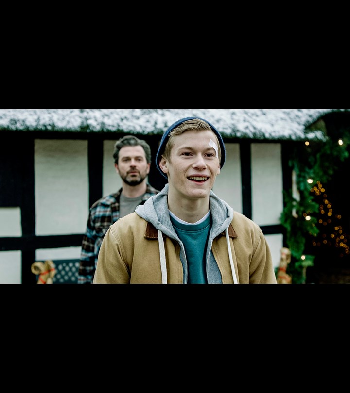 Lasse (Albert Harson) og Mikkel (Martin Lindsten)