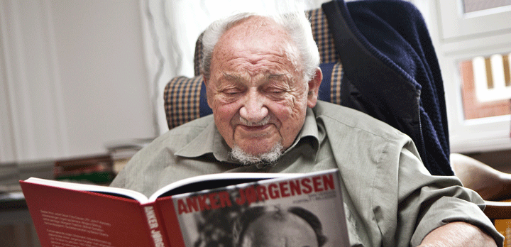 Tidligere statsminister Anker Jørgensen døde 20. marts, 93 år gammel. Han bisættes lørdag 2. april fra Grundtvigskirken i København. (Foto: Martin Sylvest Andersen / Scanpix / TV 2)