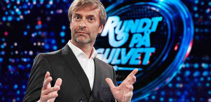Påsken på TV 2 byder bl.a. på en helt ny sæson af 'Rundt på gulvet', hvor Martin Brygmann har overtaget værtsrollen. (Foto: Henrik Ohsten / TV 2)
