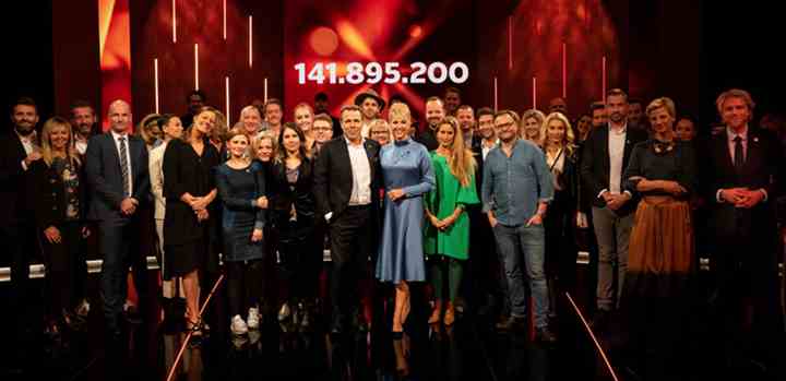 Mere end 141 millioner kroner var samlet ind i løbet af uge 43, da 'Knæk Cancer Live' sluttede lørdag aften på TV 2. (Fotos: Per Arnesen / TV 2)