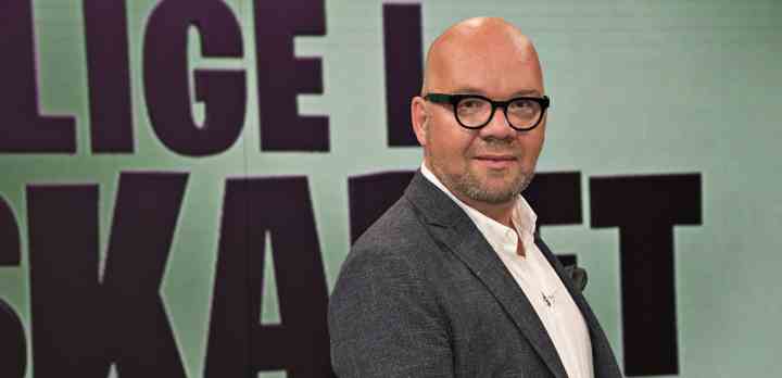 Lars Hjortshøj er vært for TV 2 CHARLIEs nye livsstilsquiz 'Lige i skabet'. (Foto: Per Arnesen / TV 2)