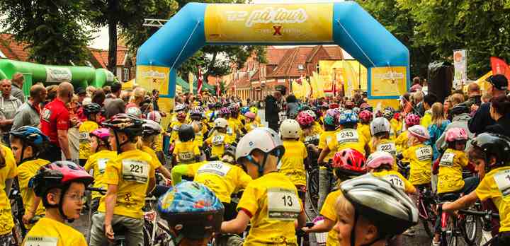 I de ti danske byer er der cykelløb for både børn og voksne - Kids-, Junior- og Seniorrace - og antallet af starterne til cykelløbene er fordoblet. (Foto: TV 2)