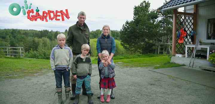 Blandt de kommende Oiii’riginals på TV 2 PLAY er ’Oiii’gården’, der følger tre søskendes liv på en økologisk bondegård. (Foto: Nordisk Film)