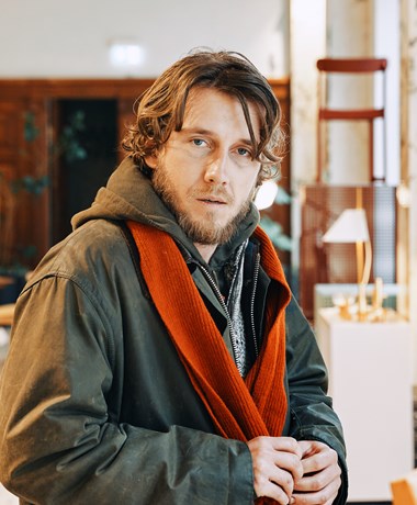 Henrik (Sebastian Jessen).