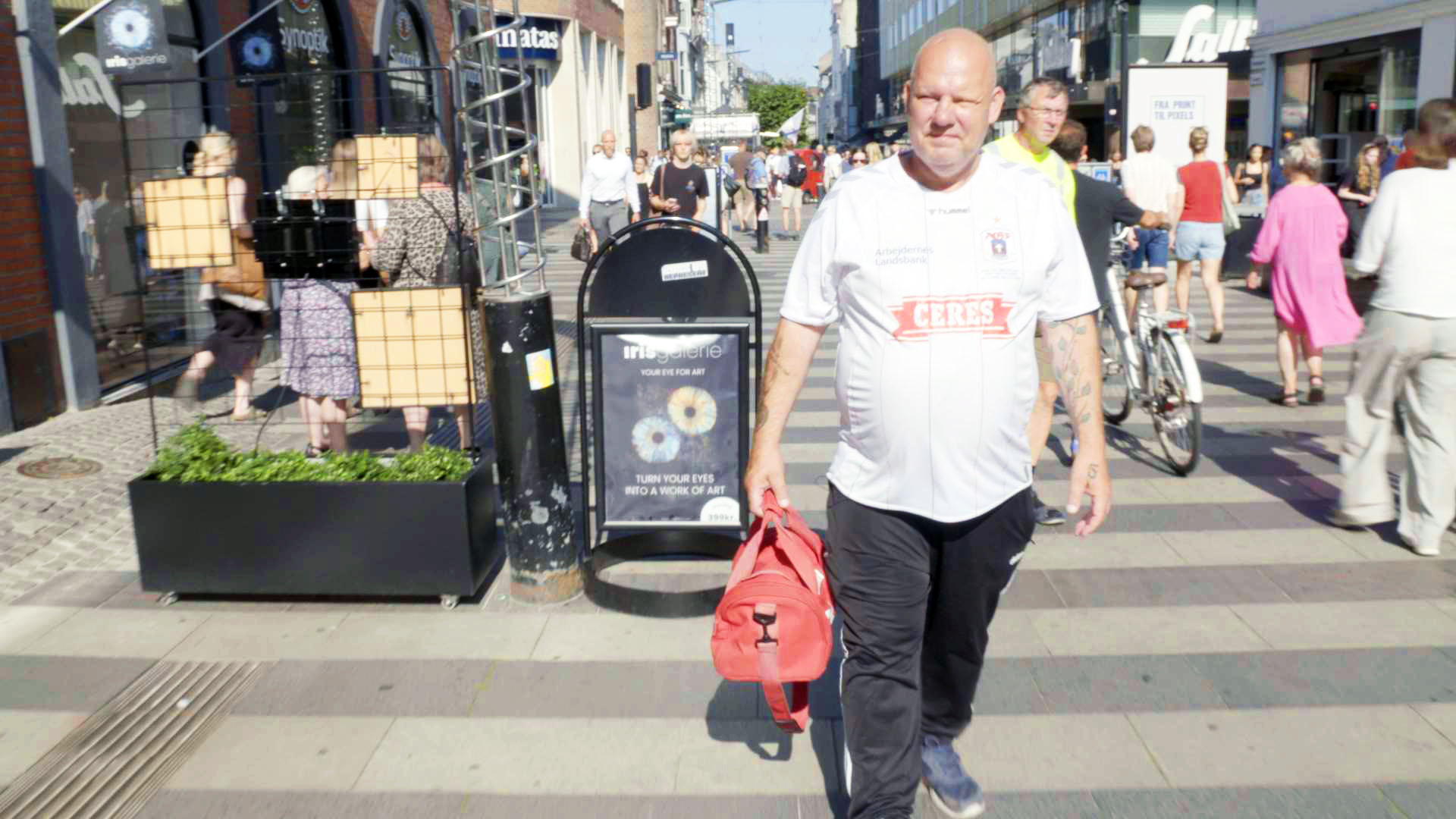 Pølsemanden Niels er AGF-fan