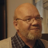 Lars Hjortshøj som censor i 'Minkavlerne' III