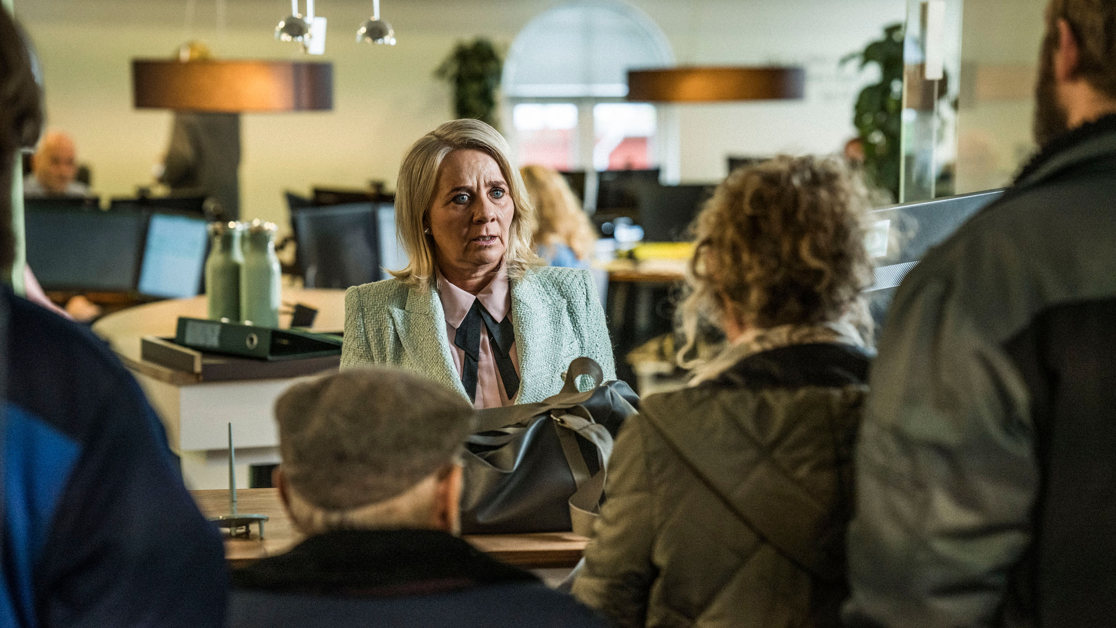 Britt (Helle Dolleris) i 'Minkavlerne' III