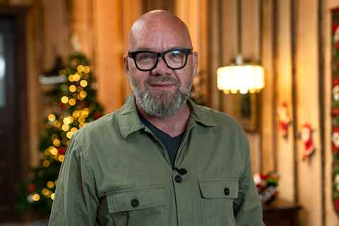 Lars Hjortshøj i '24 stjerners julekalender'.