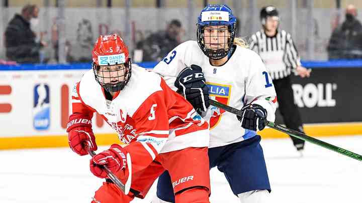 Josefine Jakobsen fra det danske kvindelige ishockeylandshold. (Foto: Nordphoto Gmbh / Imago Images / Ritzau Scanpix)