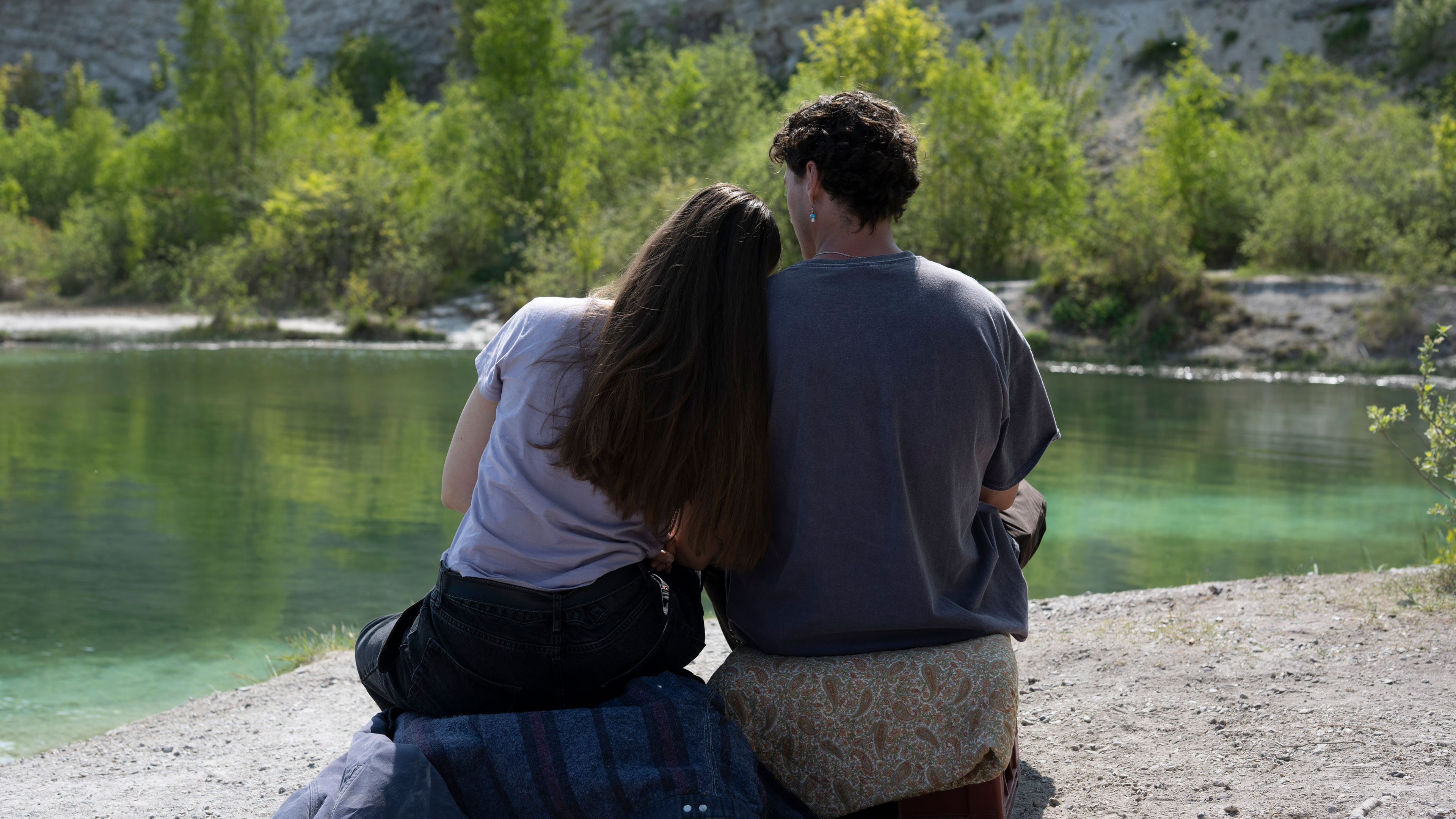 Anna (Josephine Højbjerg) og Carl (Viktor Hjelmsø) i 'Dark Horse'.