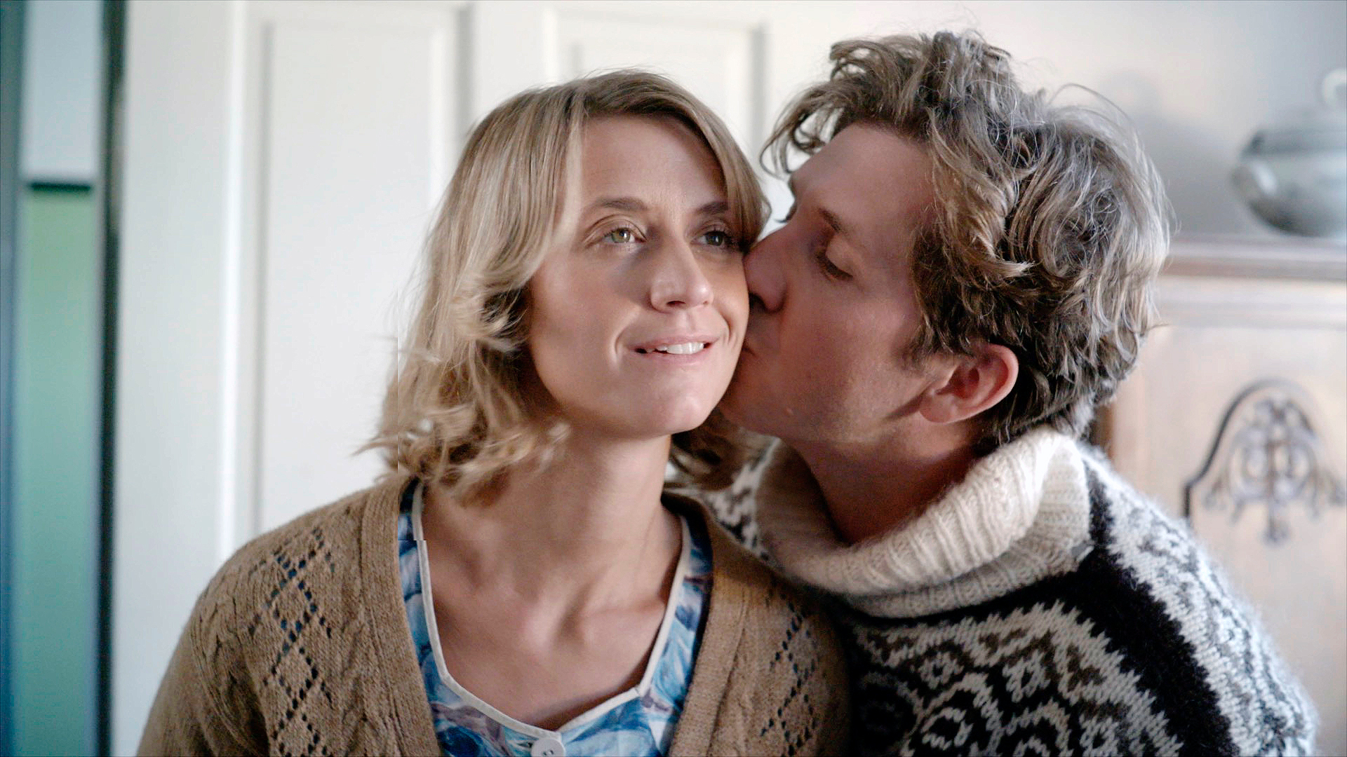 Sara Hjort Ditlevsen og Sebastian Jessen i 'Giften i sandet'.