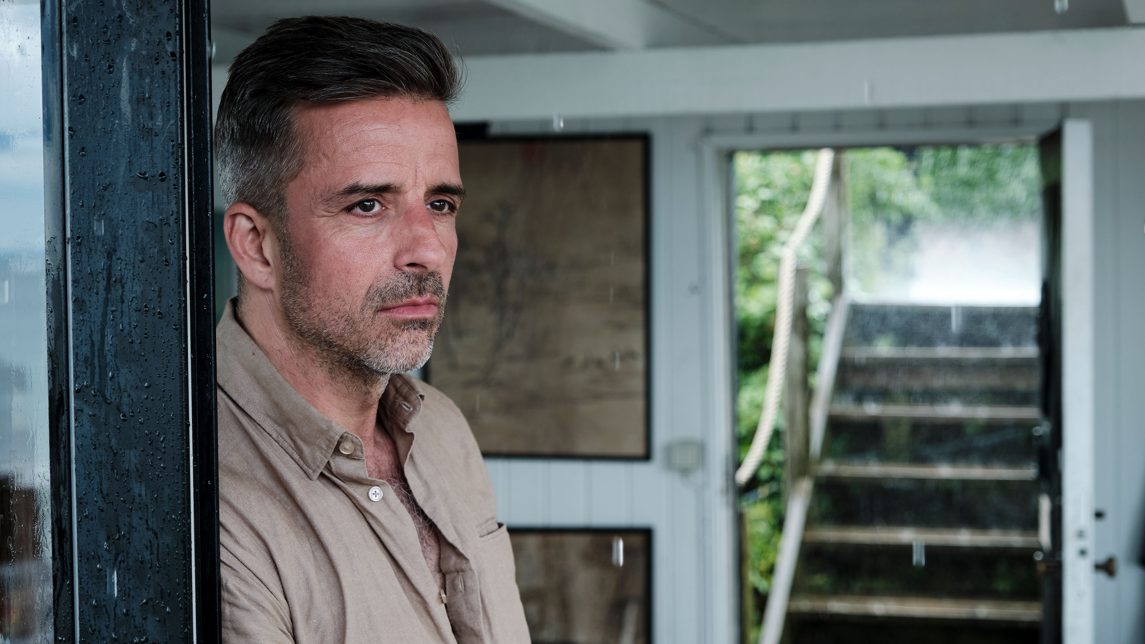 André Babikian som Flemming Torp i den danske krimiserie 'Sommerdahl III' fra 2021.