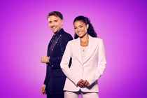 Martin Johannes Larsen og Cilia Trappaud er 'Vild med dans'-værter, sæson 22, 2025.