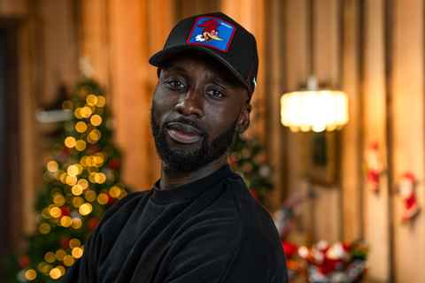 Bobby Atiedu i '24 stjerners julekalender'.