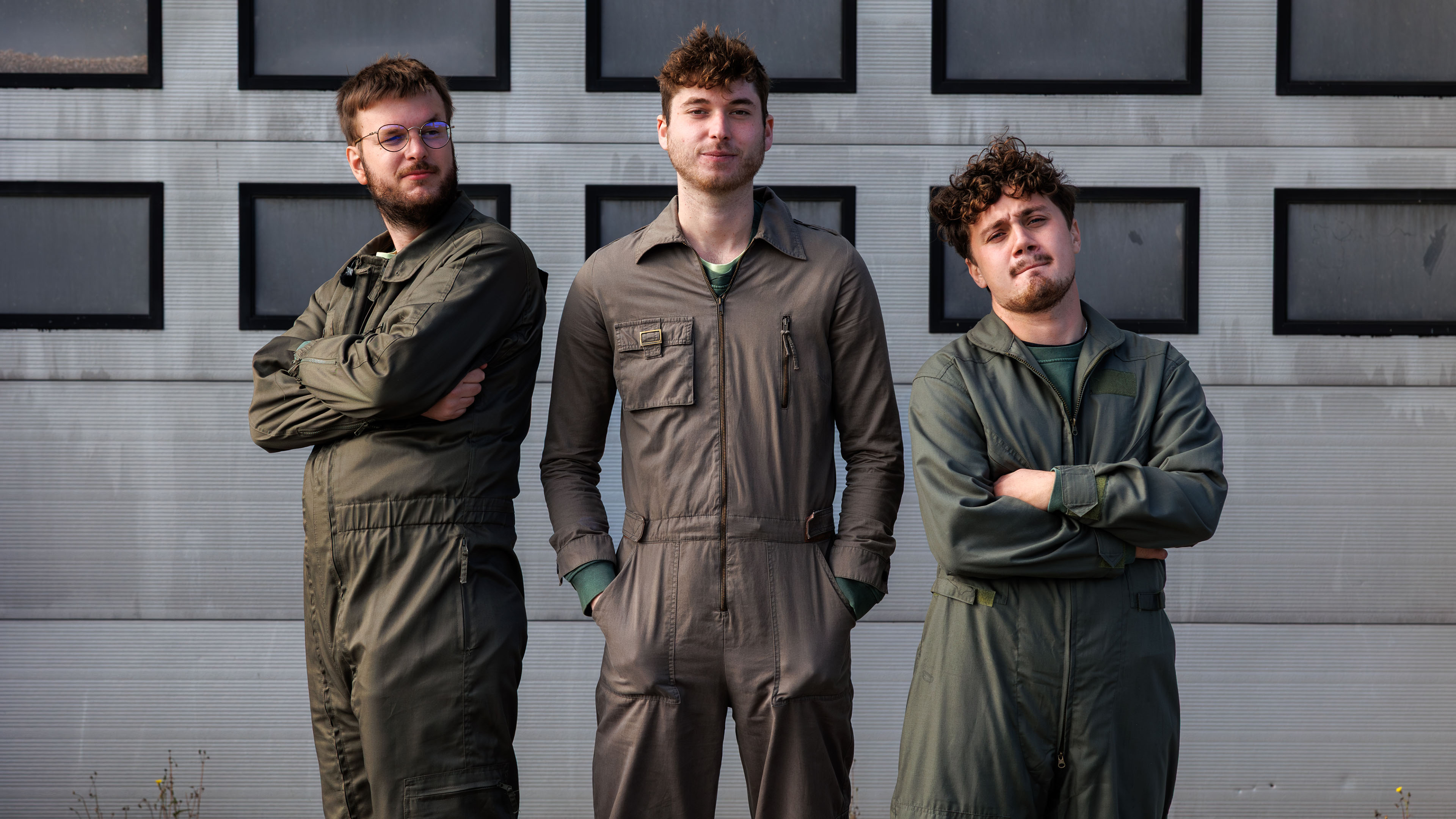 David Minerba (i midten) flankeret af vennerne Burger og Luffone.