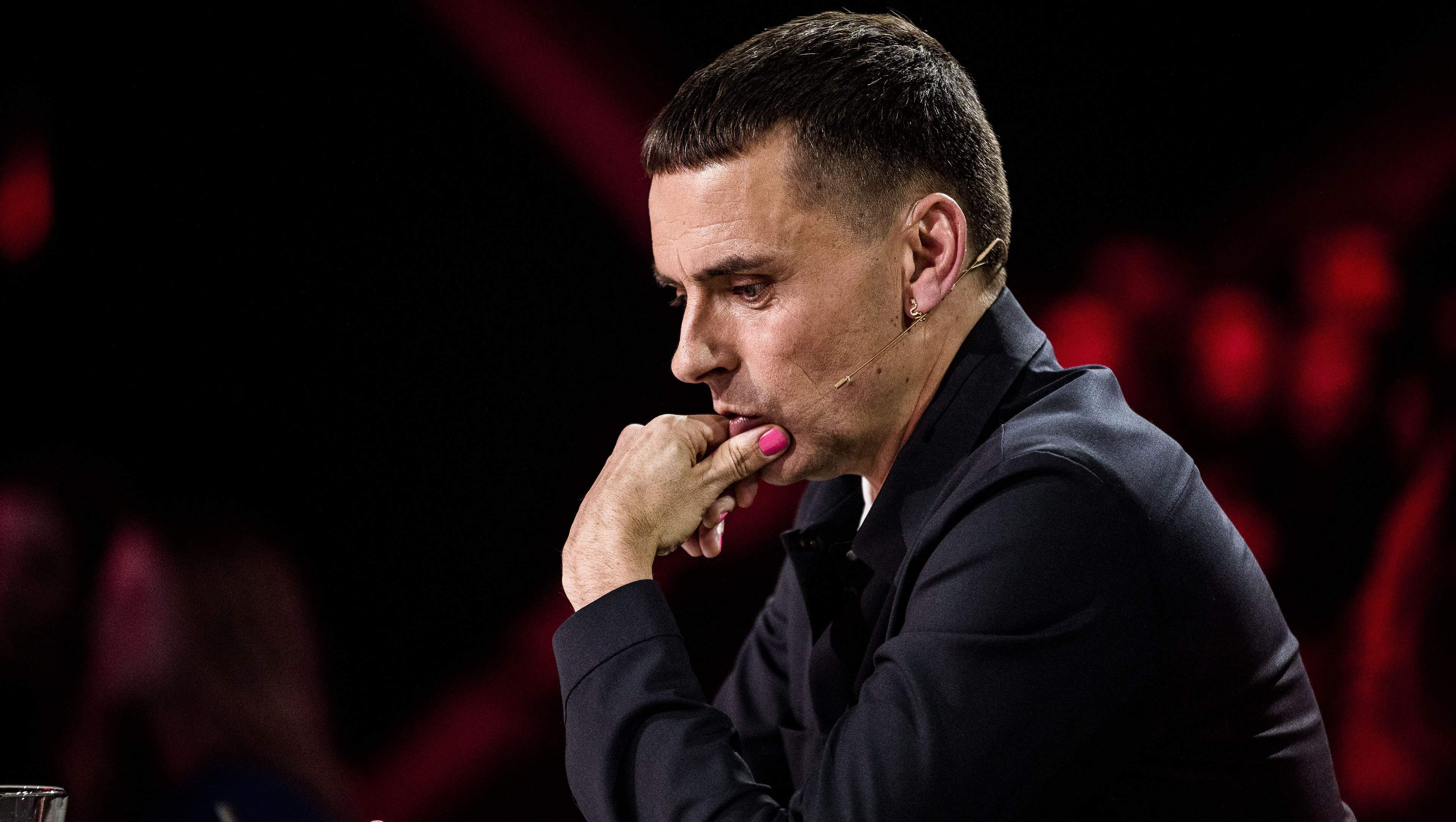 Første liveshow: Simon Kvamm. 