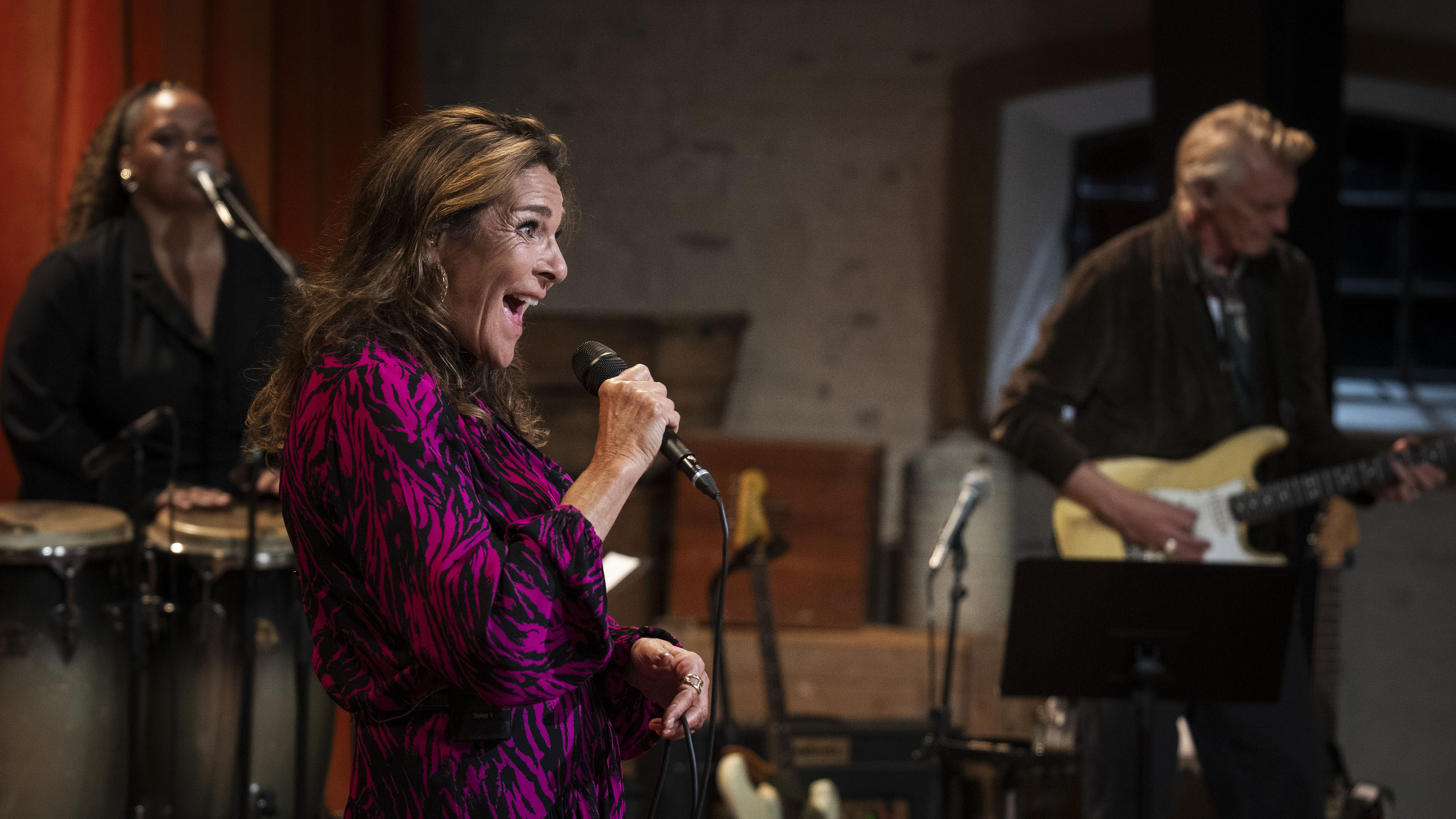 Lis Sørensen synger på Pils dag i ’Toppen af poppen’ sæson 14