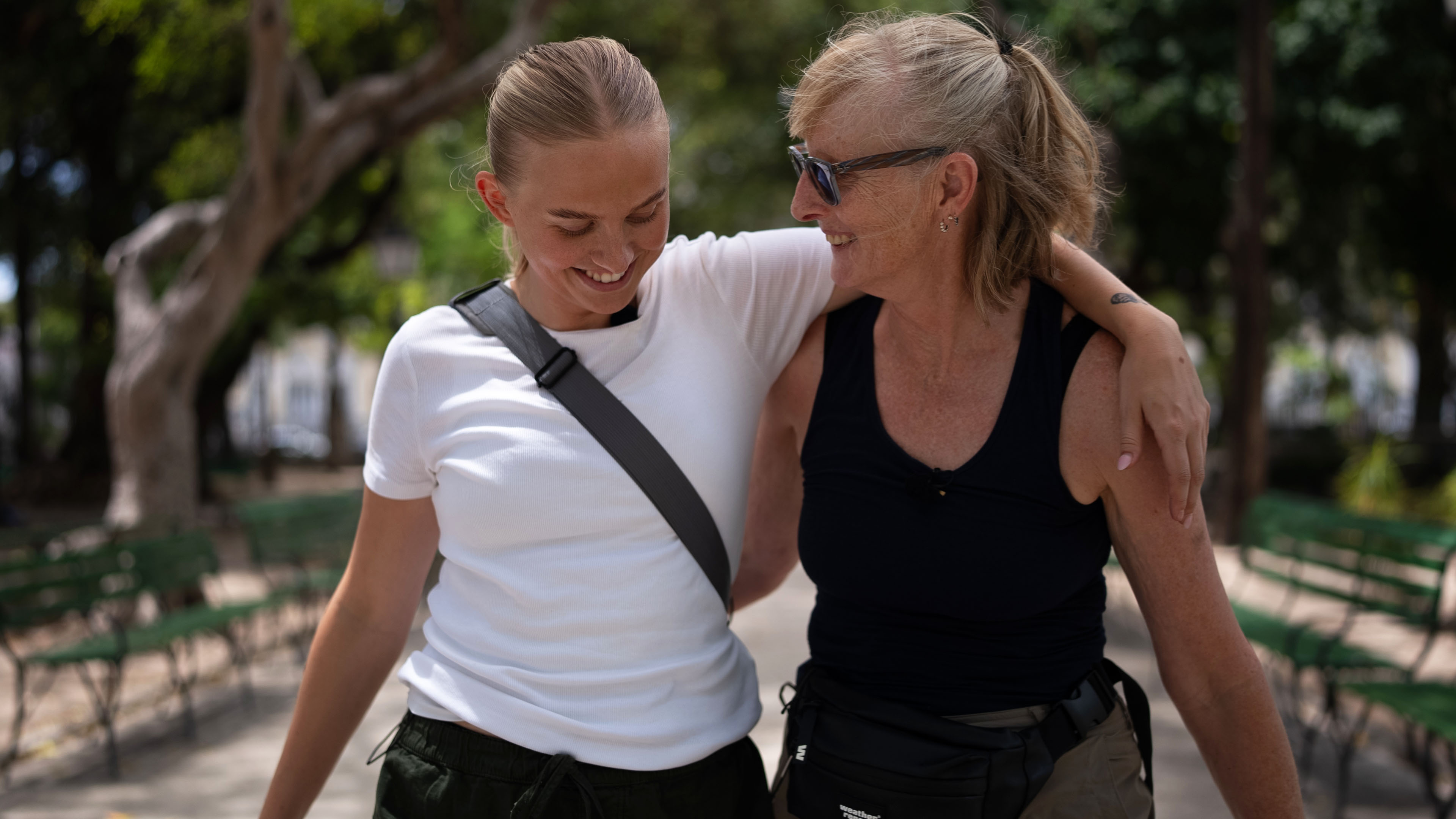 'Landmand søger kærlighed'-vært Sofie Martinusen rejser med sin mor, Dorte, i sjette sæson af 'Først til verdens ende'.