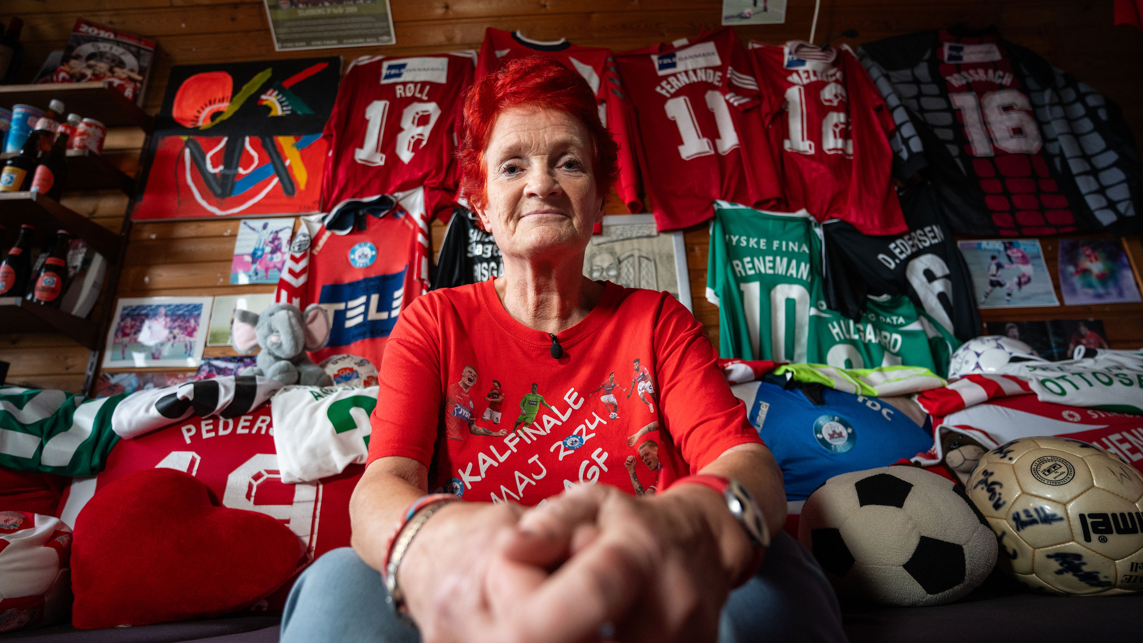 Ulla er fan af Silkeborg IF og tager billeder til deres kampe. Mød hende i 'Mere end en klub'.