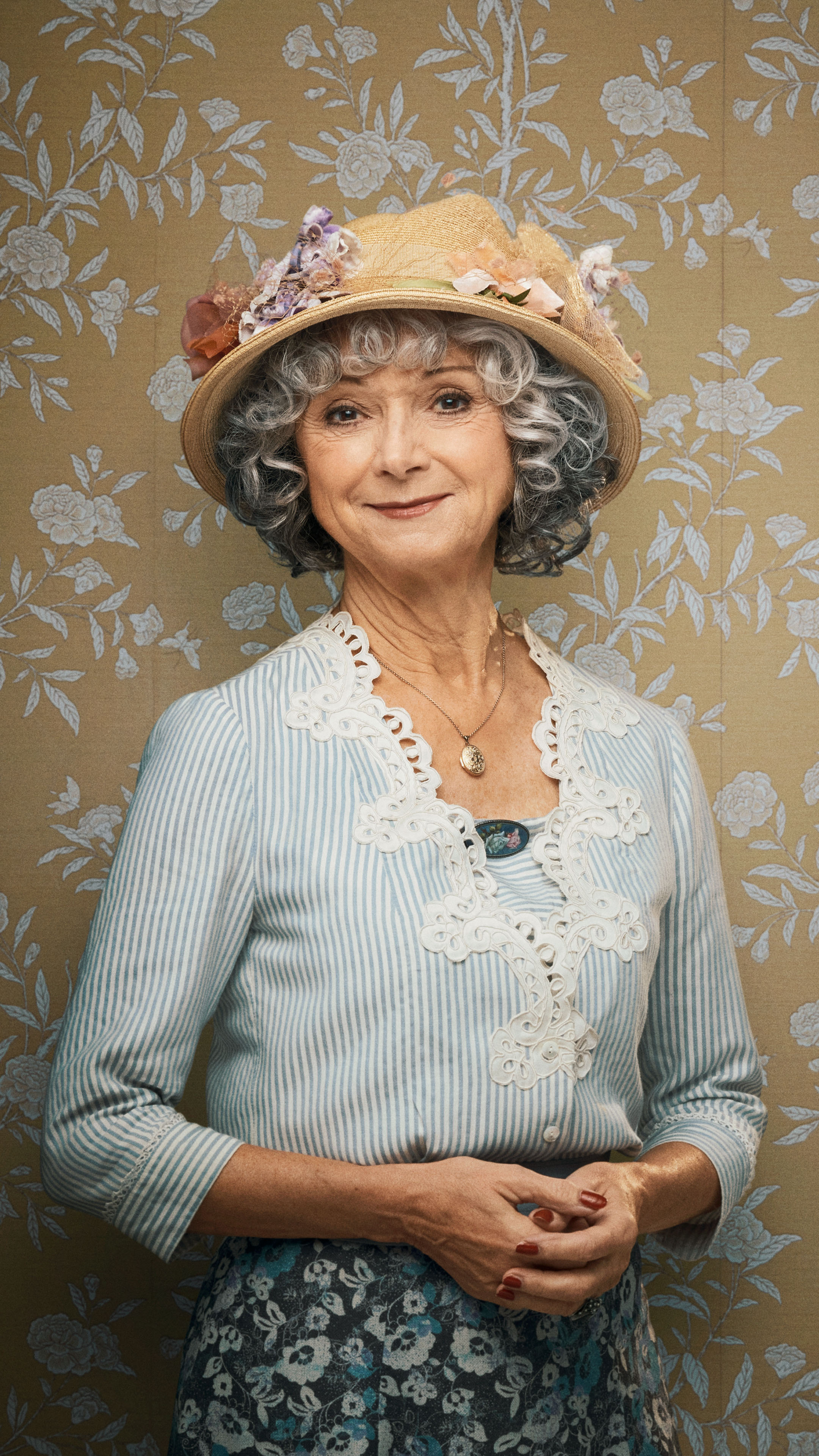 Lydia Vetterstrøm Plough (Sonja Oppenhagen) - portræt højkant uden logo.