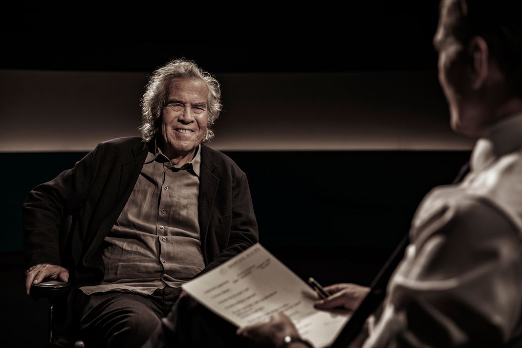 Jørgen Leth og Mikael Bertelsen under optagelserne til 'Det sidste ord'