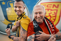 Casper og Erland holder med hver deres klub. Mød dem i 'Mere end en klub'.