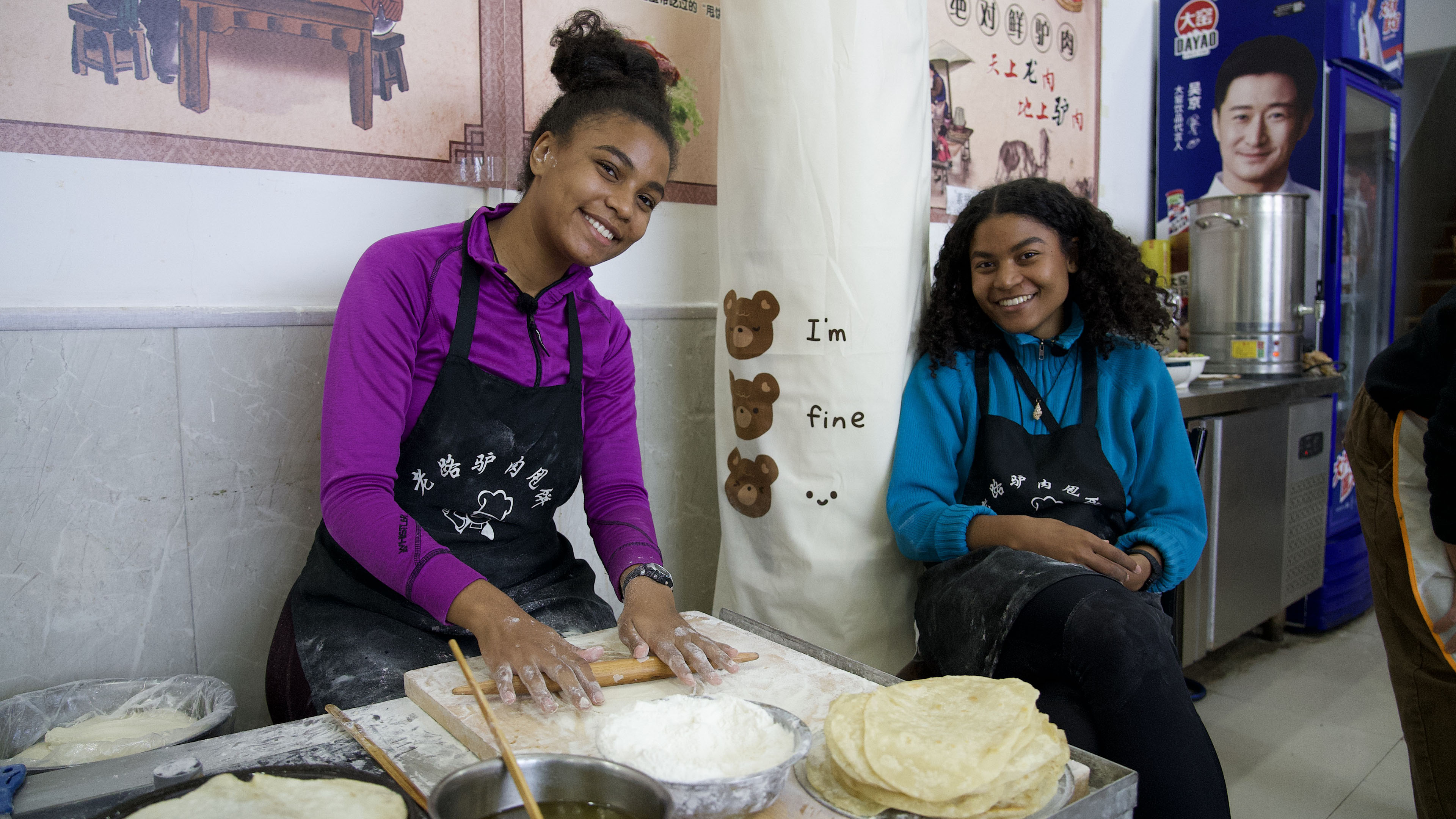 Tea og Tilde fra Lilla hold på arbejde i Chiangszi, Kina