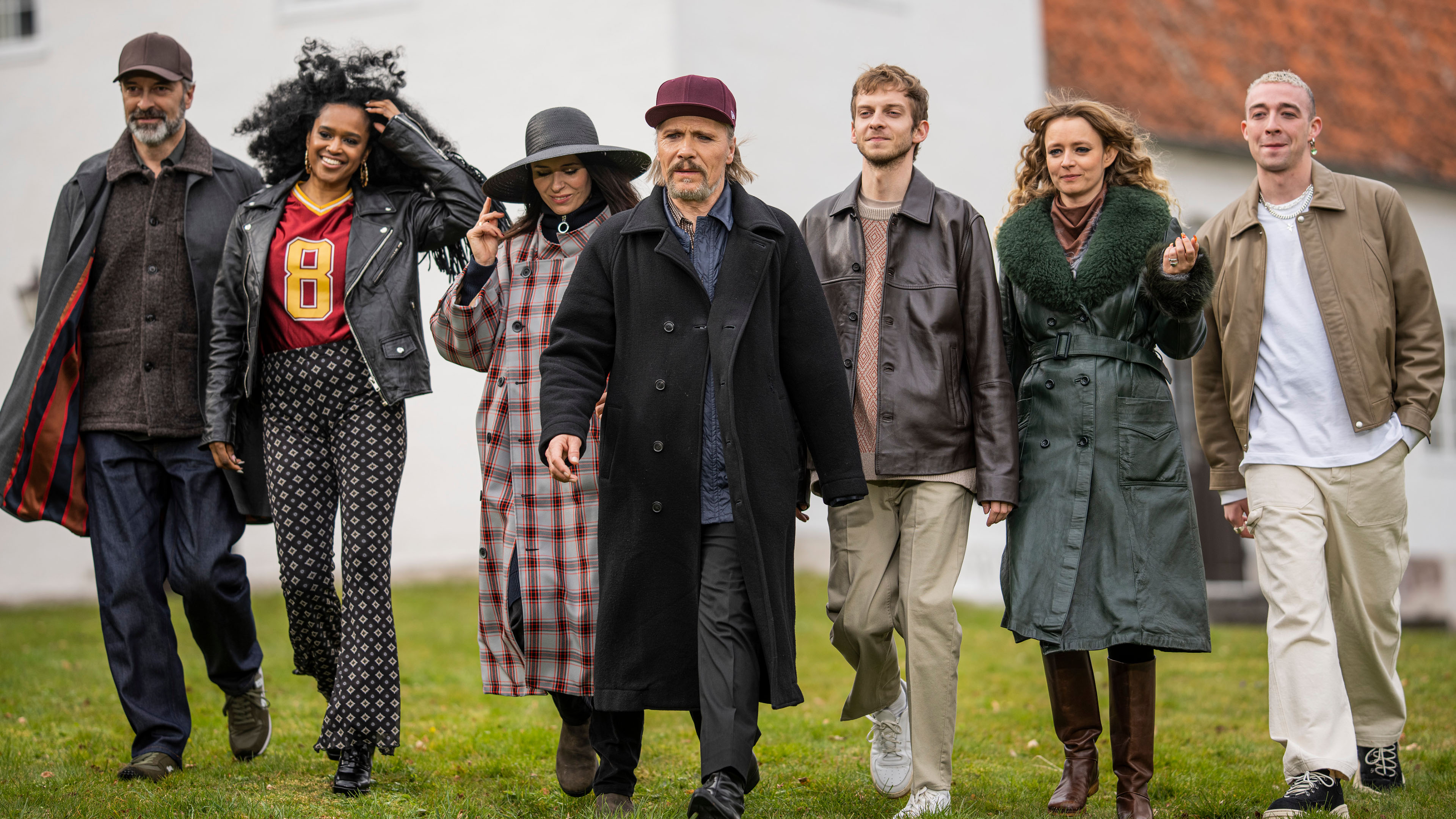 Martin Brygmann, Iris Gold, Kira Skov, Steen Jørgensen, Nicklas Sahl, Soleima og Maximillian i 'Toppen af poppen' sæson 12.