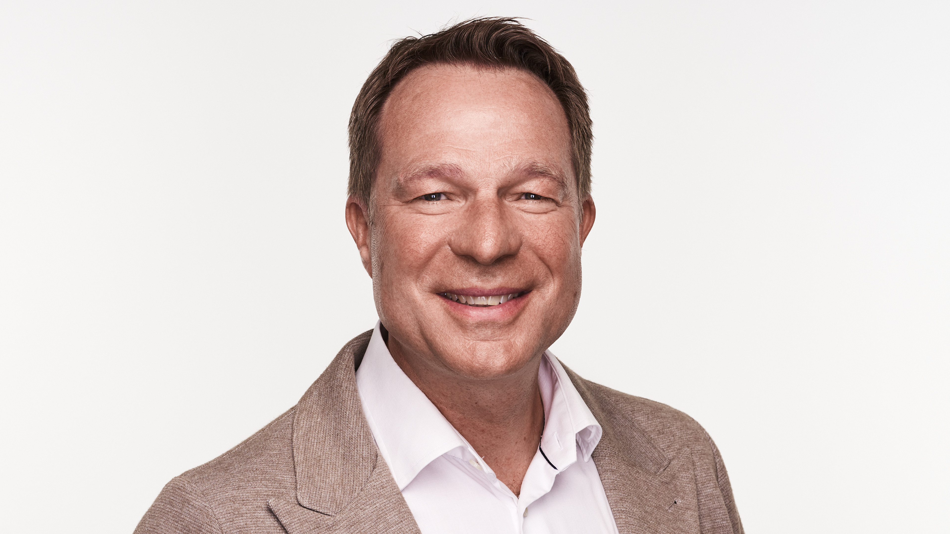 Frederik Lauesen, sportsdirektør