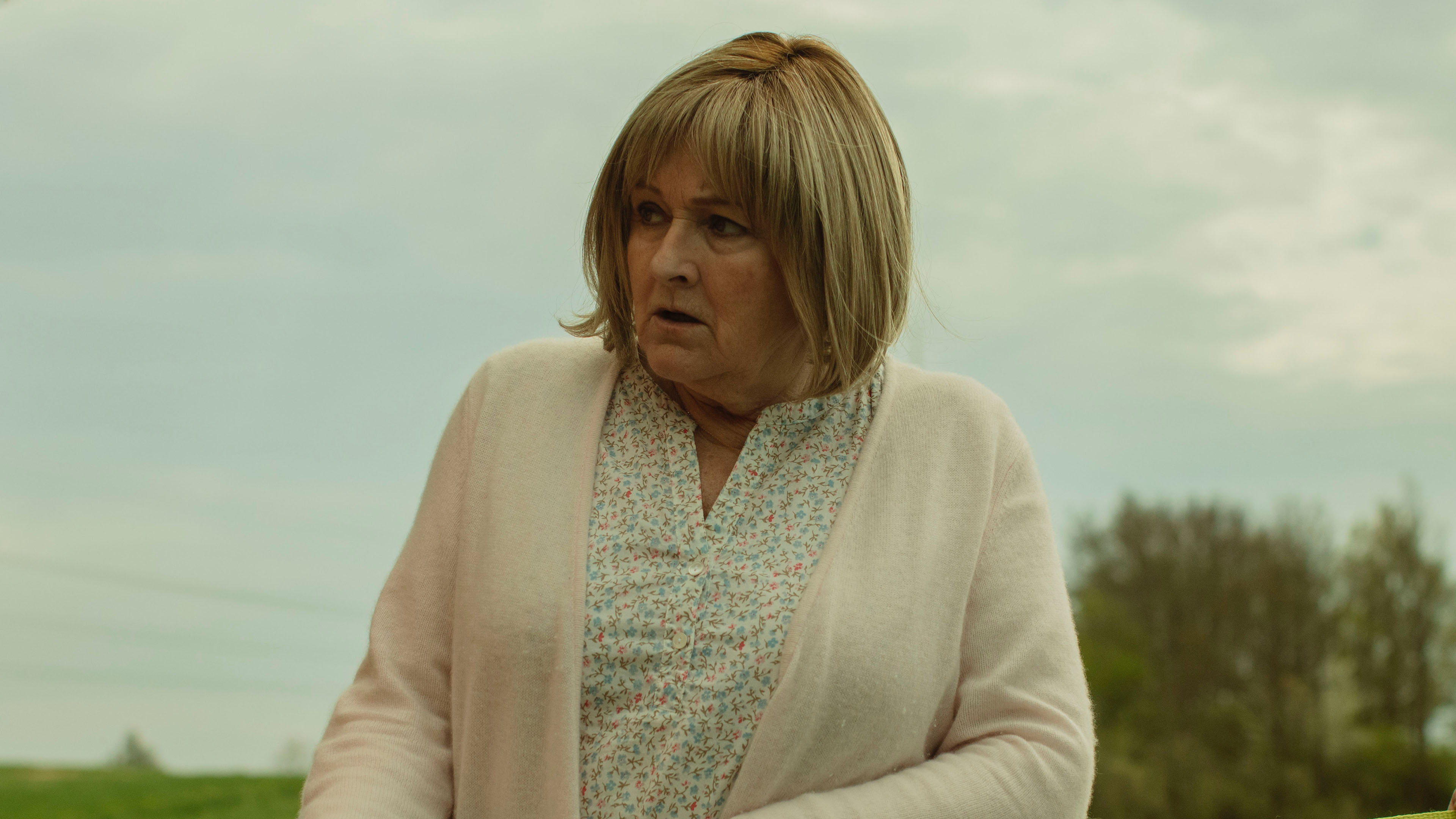 Ingelise (Kirsten Lehfeldt) i 'Overleverne'.