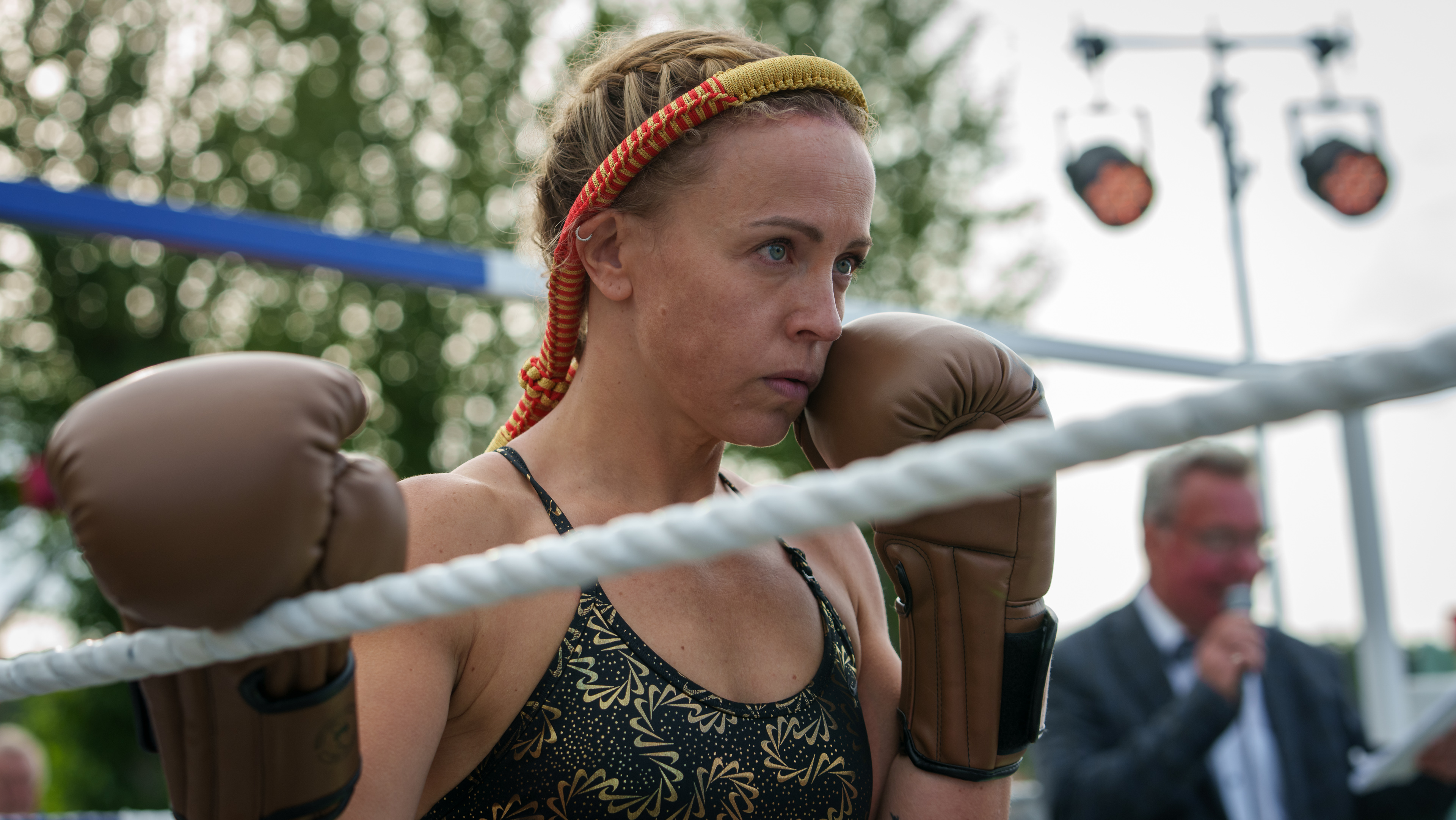 Simone (Julie R. Ølgaard) i afsnit 5-6 i 'Sommerdahl' sæson 5.