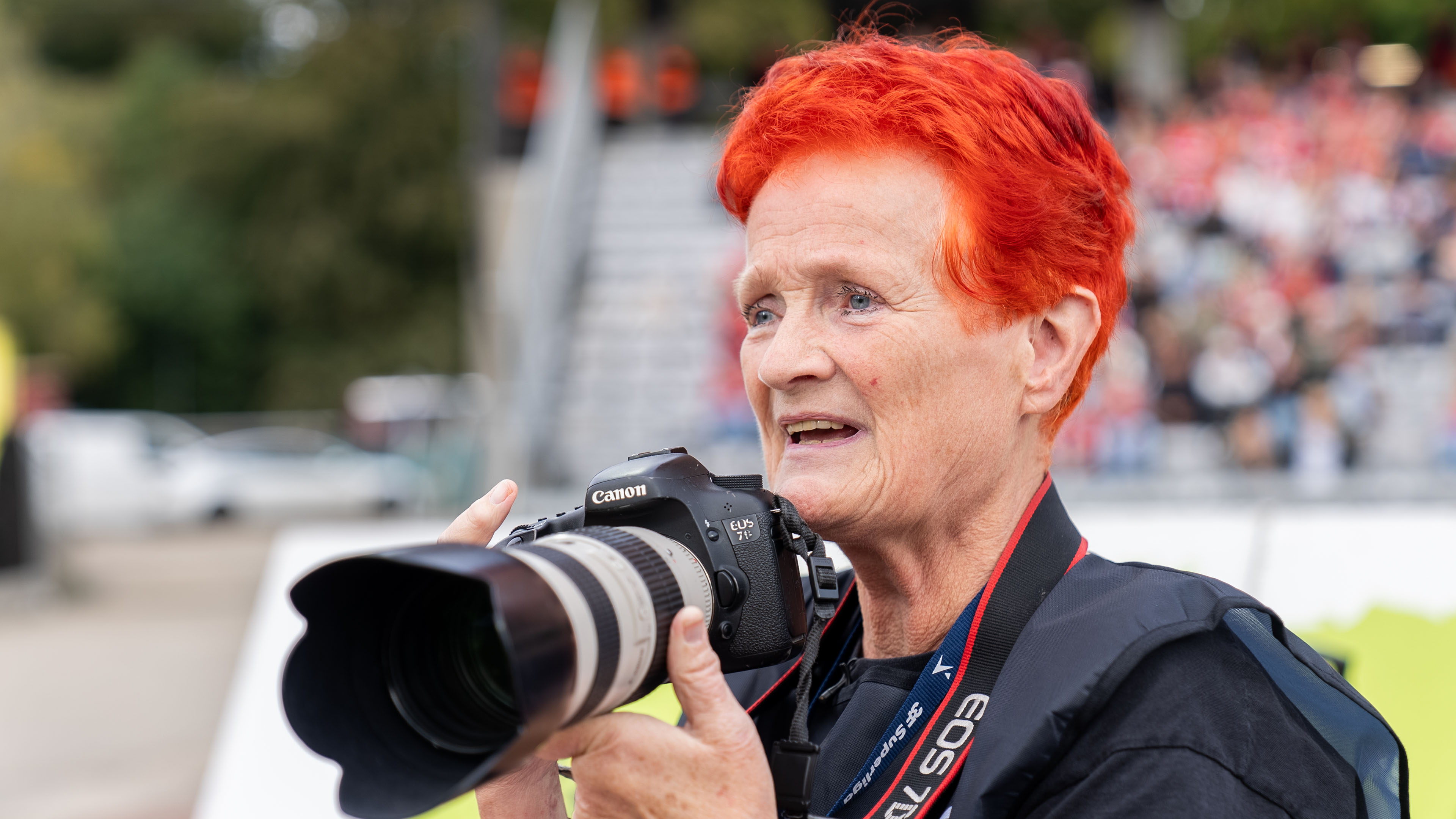 Ulla er fan af Silkeborg IF og tager billeder til deres kampe. Mød hende i 'Mere end en klub'.