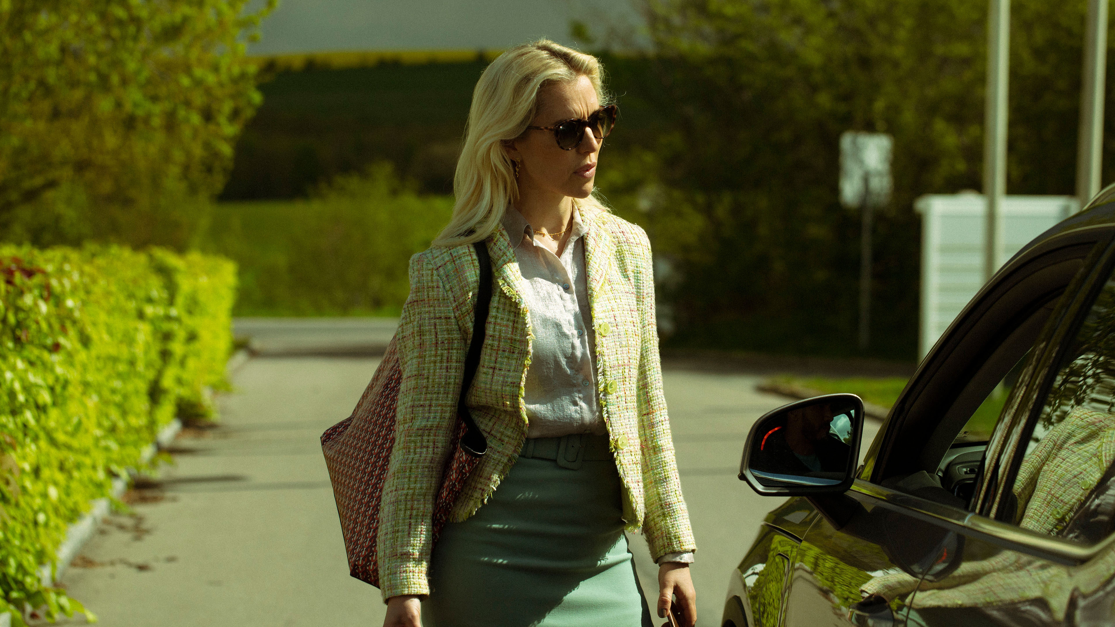 Naja (Jeanett Albeck) i 'Overleverne'.