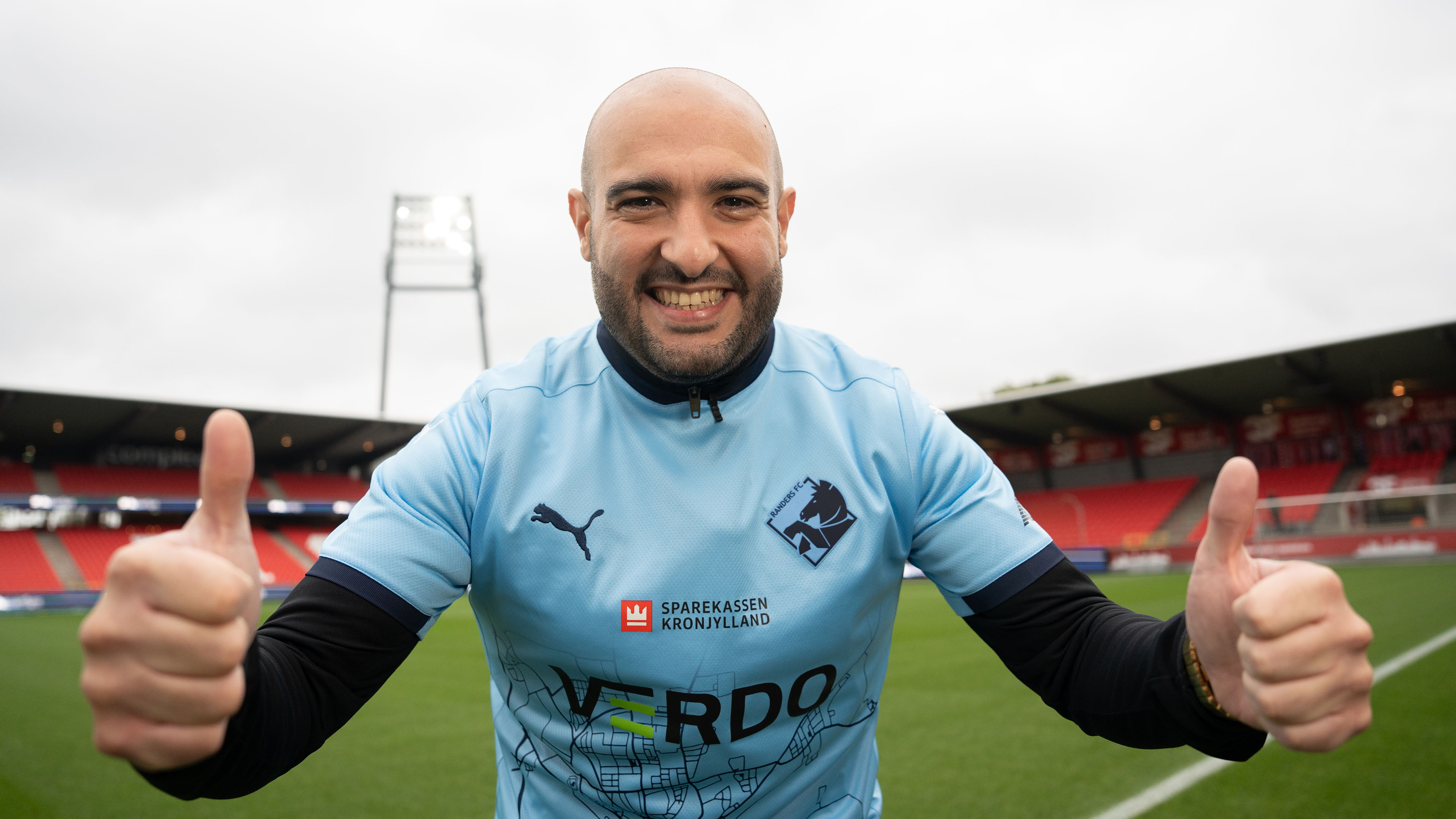 Shahab er kæmpe Randers-fan. Mød ham i 'Mere end en klub'. 