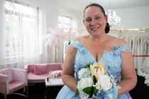 Alice genfinder livsglæden med sit Sønderjyske-temabryllup i 'Mere end en klub'.