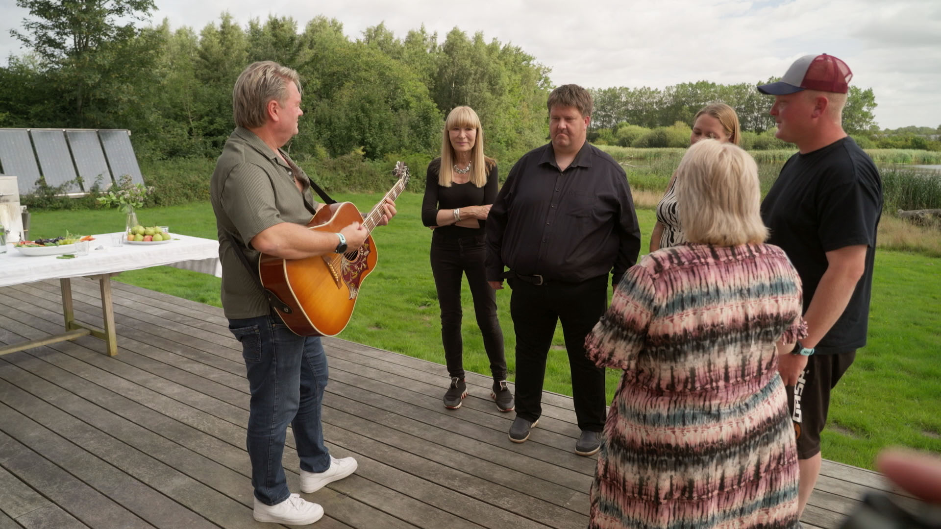 Johnny og Bente med de fire deltagere.