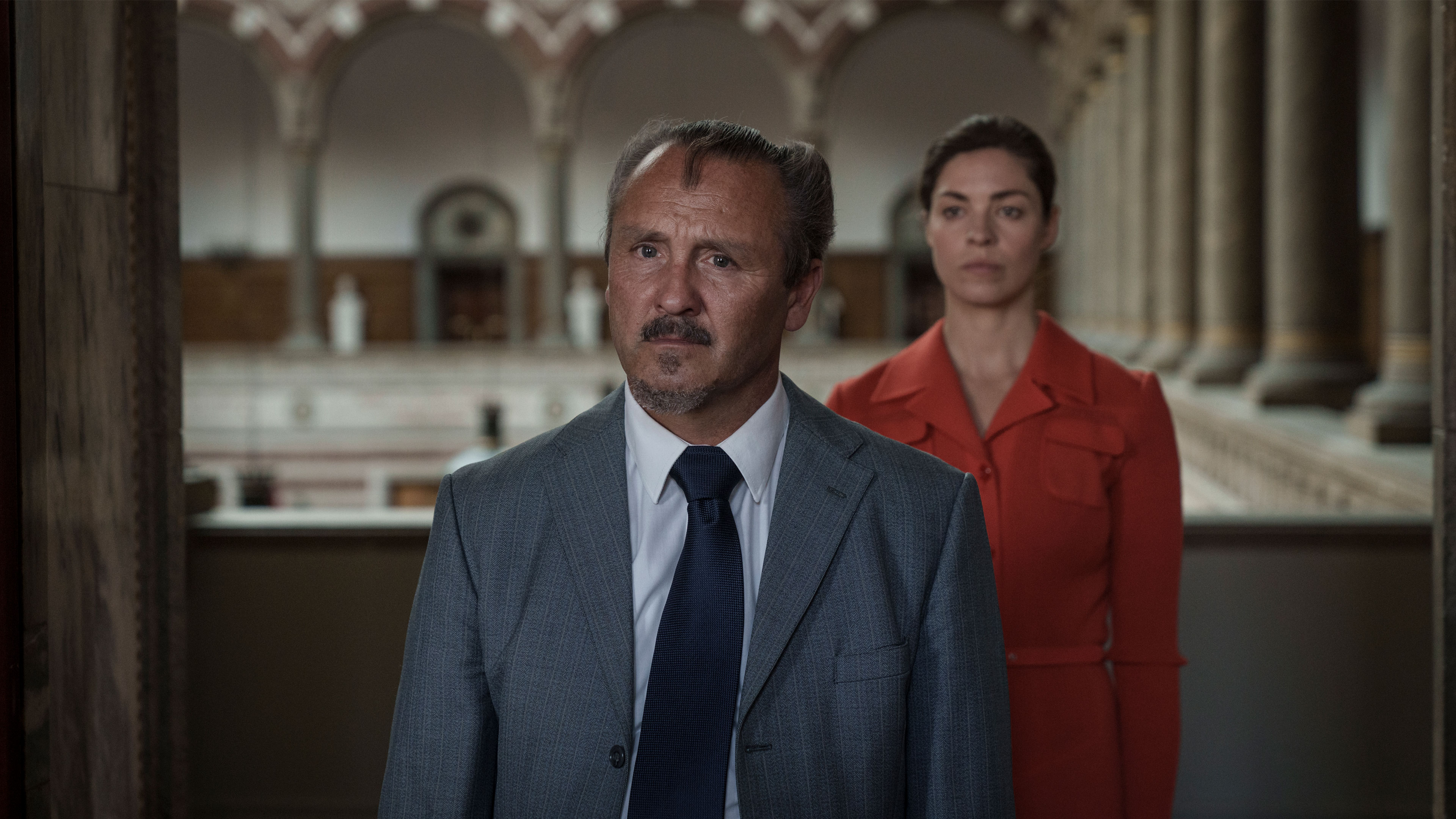 Anker Jørgensen (Lars Ranthe) og Ritt Bjerregaard (Natalie Madueno) i 'Anker'.