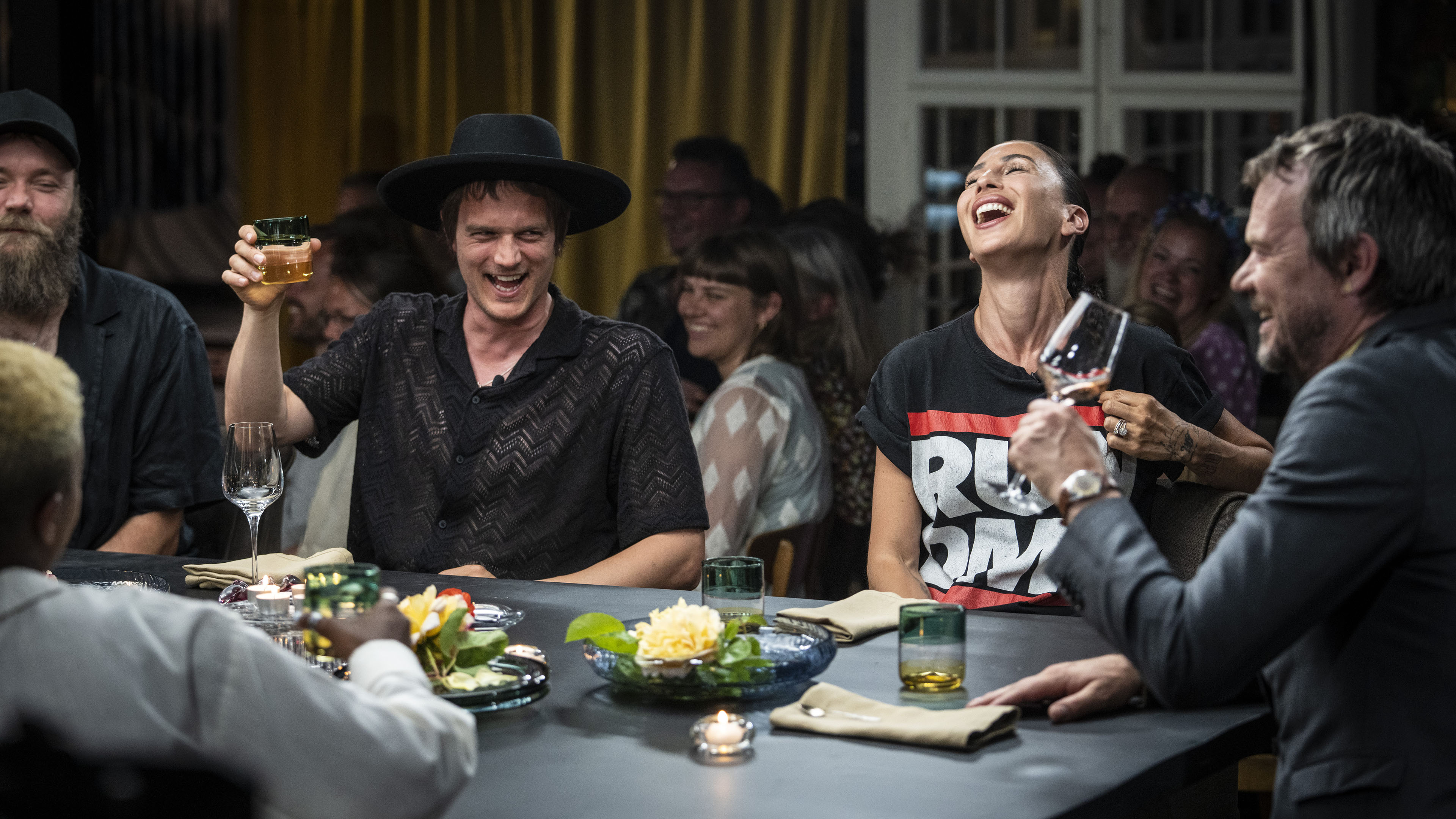 Thomas Alstrup, Simon Alstrup, Medina og Peter Sommer i 'Toppen af poppen'. 