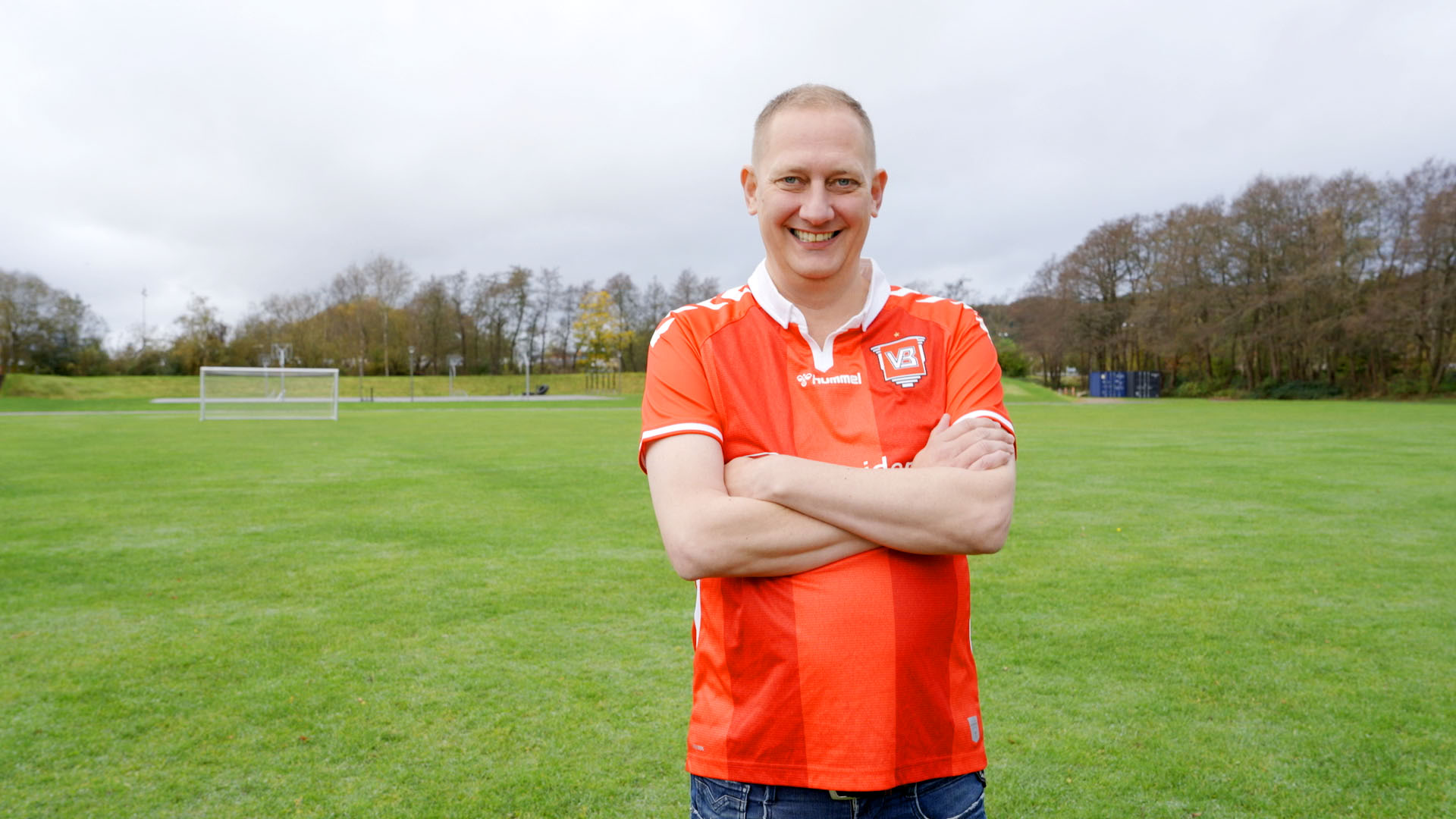 Lars holder med Vejle. 