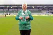 Erna er kæmpe Viborg-fan.