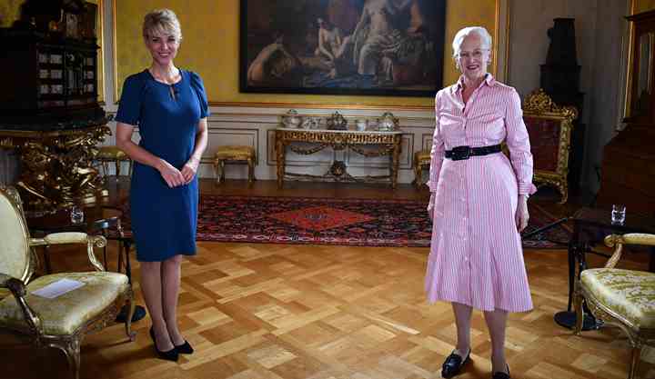 Søndag klokken 15.30 genudsender TV 2 det interview om Genforeningen, som Cecilie Frøkjær i 2020 lavede med dronning Margrethe. (Foto: TV 2)