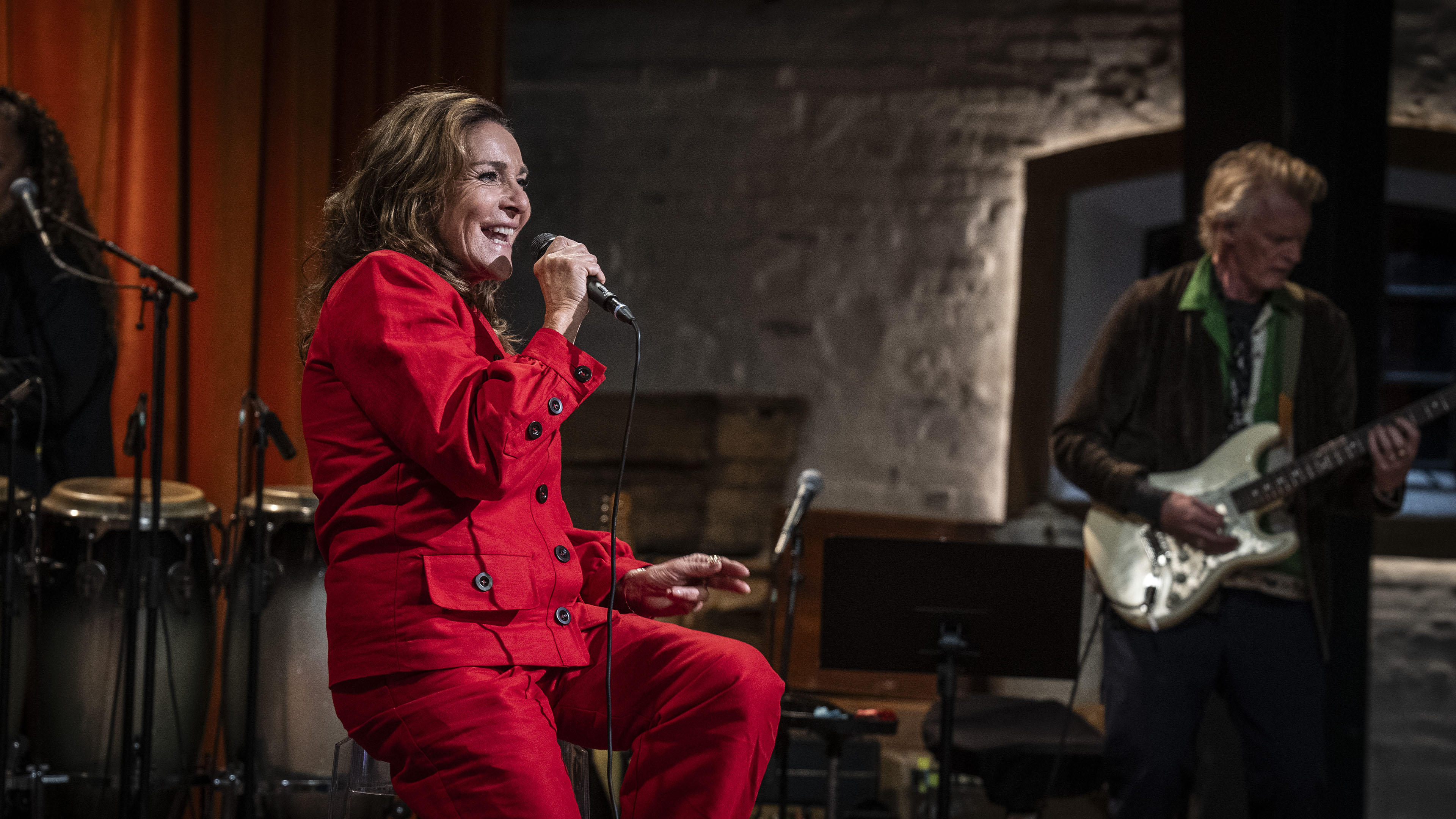 Lis Sørensen synger på Tina Dickows dag i ’Toppen af poppen’ sæson 14.