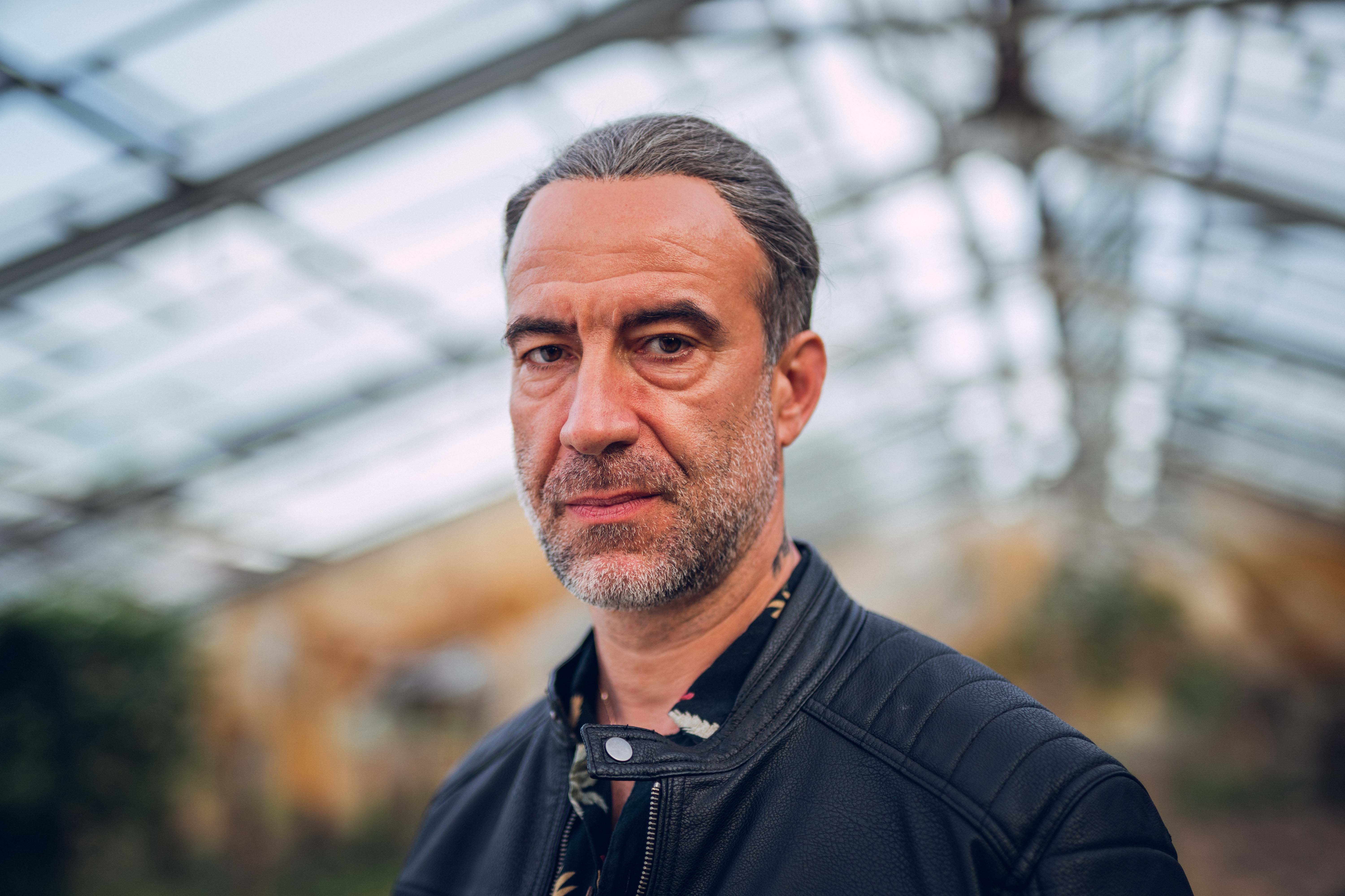 Lazâr Lupei (Serban Pavlu) i 'DNA' 2.