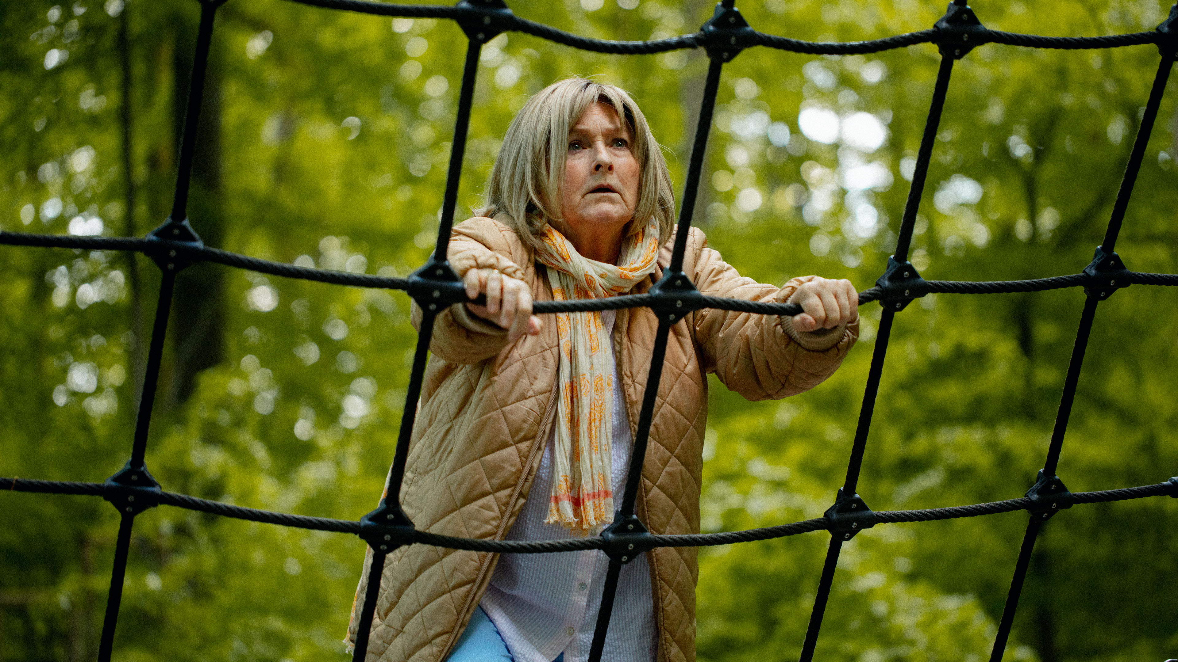 Ingelise (Kirsten Lehfeldt) i 'Overleverne'.