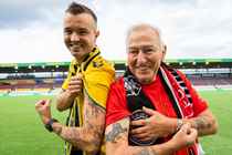 Casper og Erland holder med hver deres klub. Mød dem i 'Mere end en klub'.